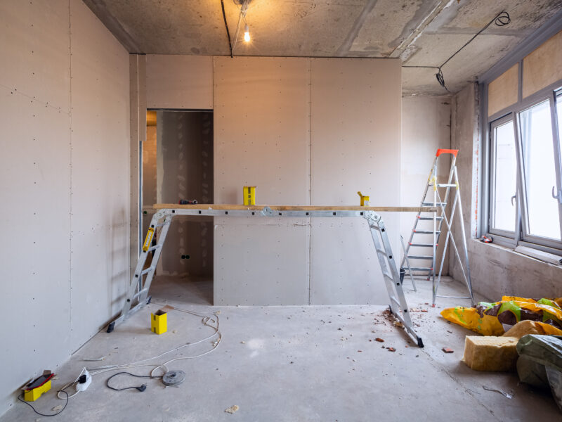 Working,Process,Of,Installing,Metal,Frames,For,Plasterboard, drywall,